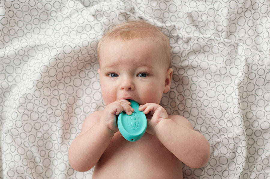 What You Should Know About Teething and Breastfeeding